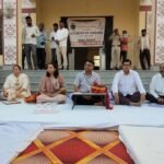 जिला कलेक्टर ने रायसर में ग्राम रथ अभियान का किया निरीक्षण, संध्या चौपाल में सुनी ग्रामीणों की समस्याएं