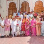 रक्षाबंधन पर 300 वर्ष पुरानी परंपरा को मिला नया जीवन, मारवाड़ के पांच गांवों के राजपुरोहित समाज ने, राजमहल पहुंचकर डॉ.लक्ष्यराज सिंह मेवाड़ को बांधी राखी