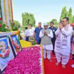 Governor Haribhau Bagde and Chief Minister Bhajan Lal Sharma pay floral tributes to Gandhi Ji and Shastri Ji